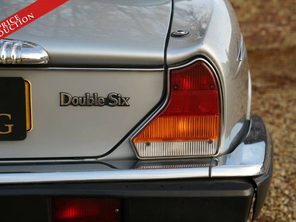 Afbeelding 45/50 van Daimler Double Six (1990)