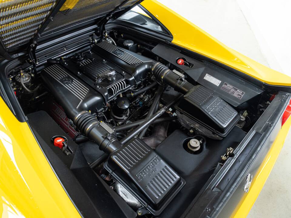 Image 29/36 de Ferrari F 355 Berlinetta (1995)