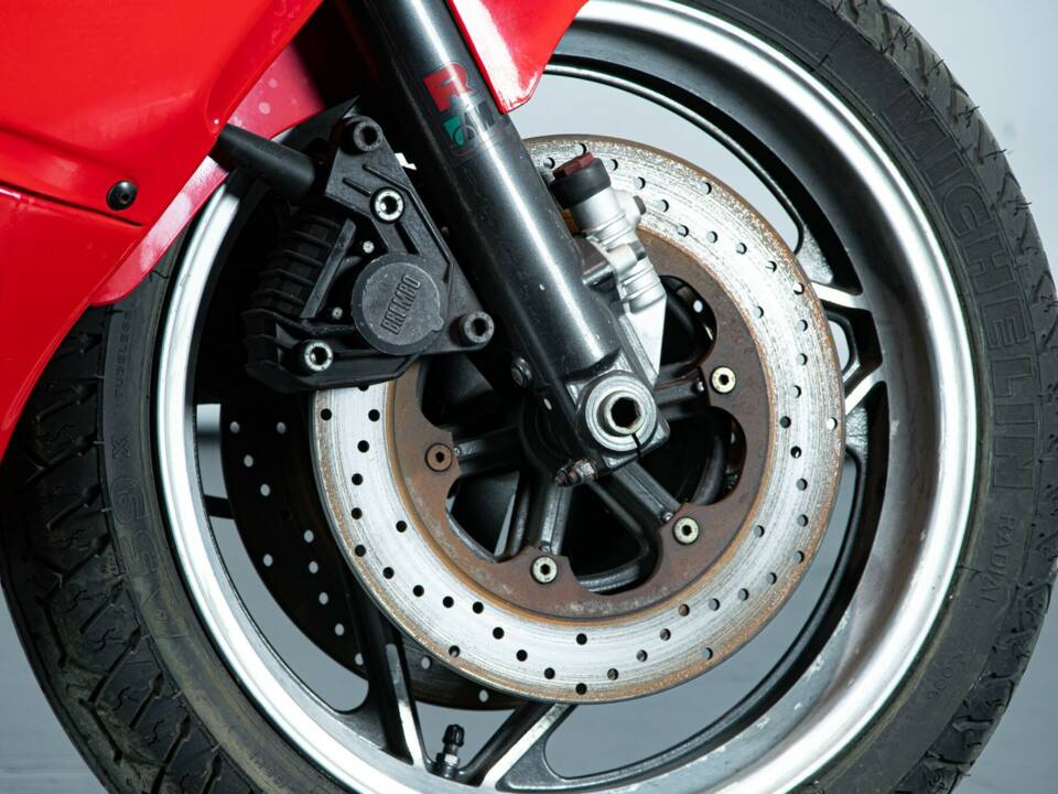 Bild 28/50 von Ducati 750 Paso (1987)