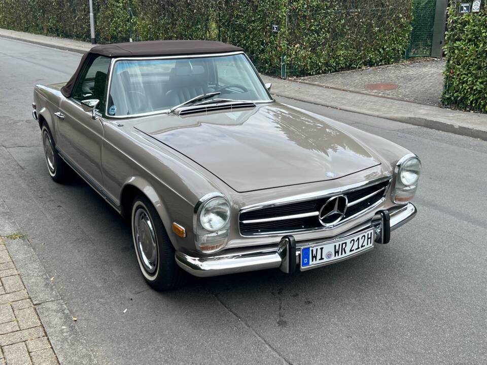 Bild 30/41 von Mercedes-Benz 280 SL (1971)