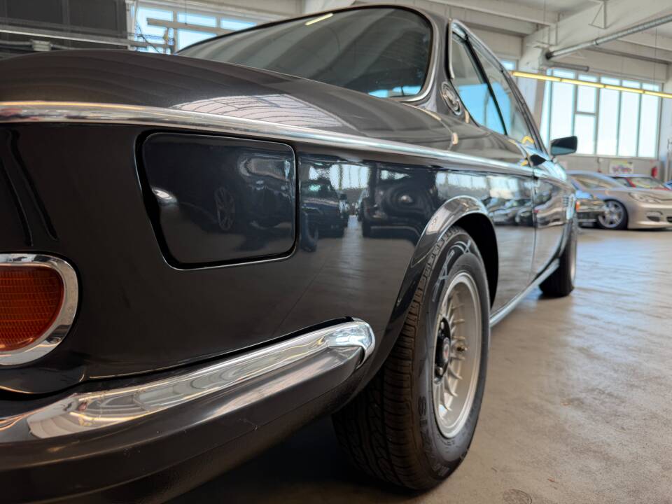 Bild 37/69 von BMW 3,0 CSi (1975)