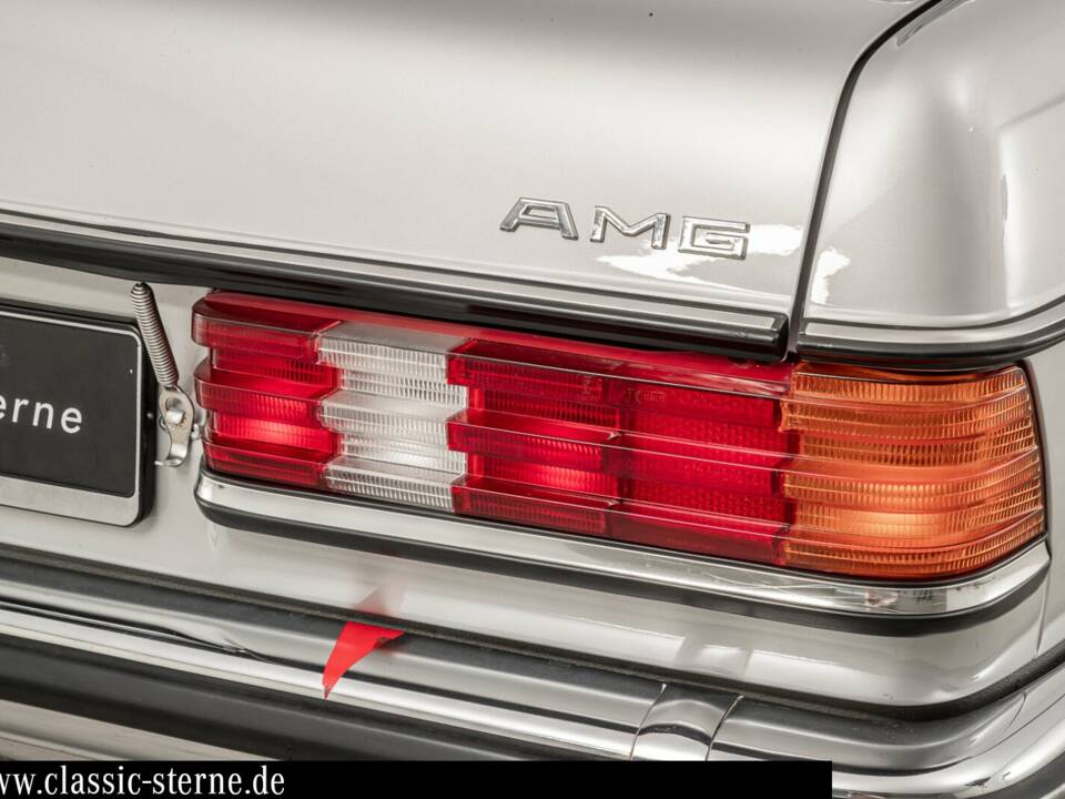 Image 9/15 of Mercedes-Benz 280 E (1982)