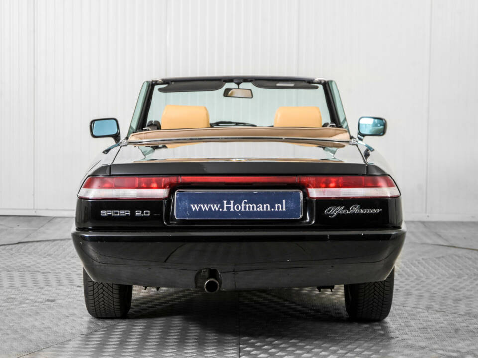 Bild 14/50 von Alfa Romeo 2.0 Spider (1991)
