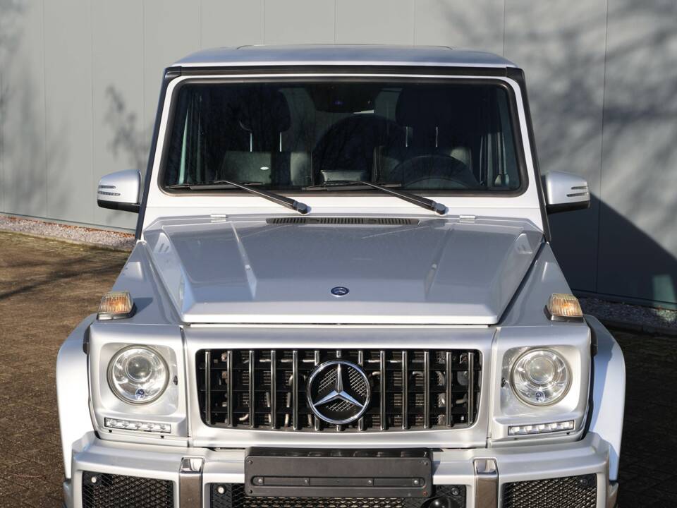 Bild 15/41 von Mercedes-Benz G 63 AMG (lang) (2015)