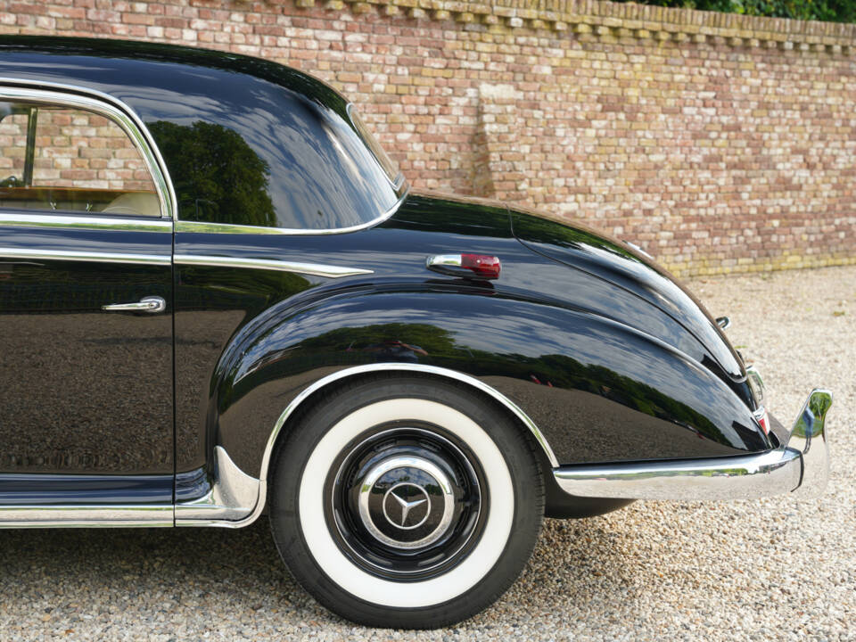 Bild 31/50 von Mercedes-Benz 300 Sc (1957)