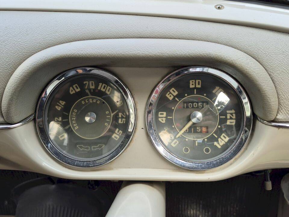 Image 24/53 of Lancia Appia C10 (1957)