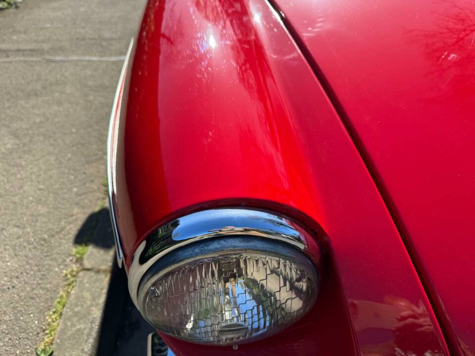 Bild 14/19 von MG MGB (1971)