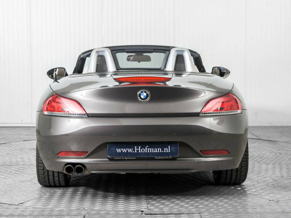 Image 13/50 of BMW Z4 sDrive23i (2009)