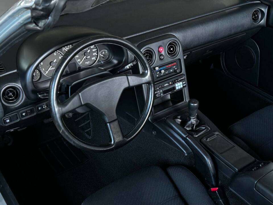 Image 15/18 of Mazda MX-5 1.6 (1992)