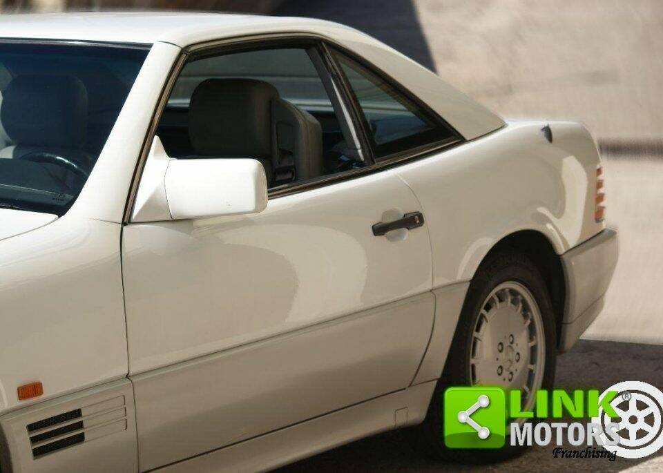 Image 9/10 de Mercedes-Benz 300 SL-24 (1989)