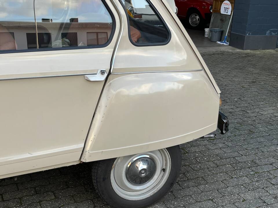 Bild 44/62 von Citroën Dyane (1975)