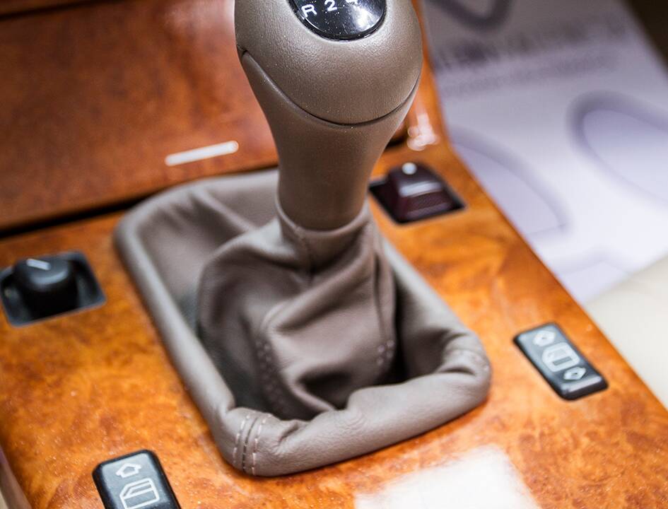 Image 25/45 of Mercedes-Benz SL 280 "Final Edition" (2001)