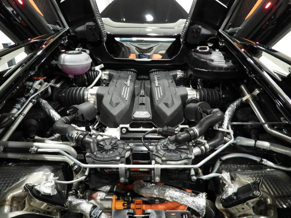 Bild 10/15 von Lamborghini Revuelto (2024)