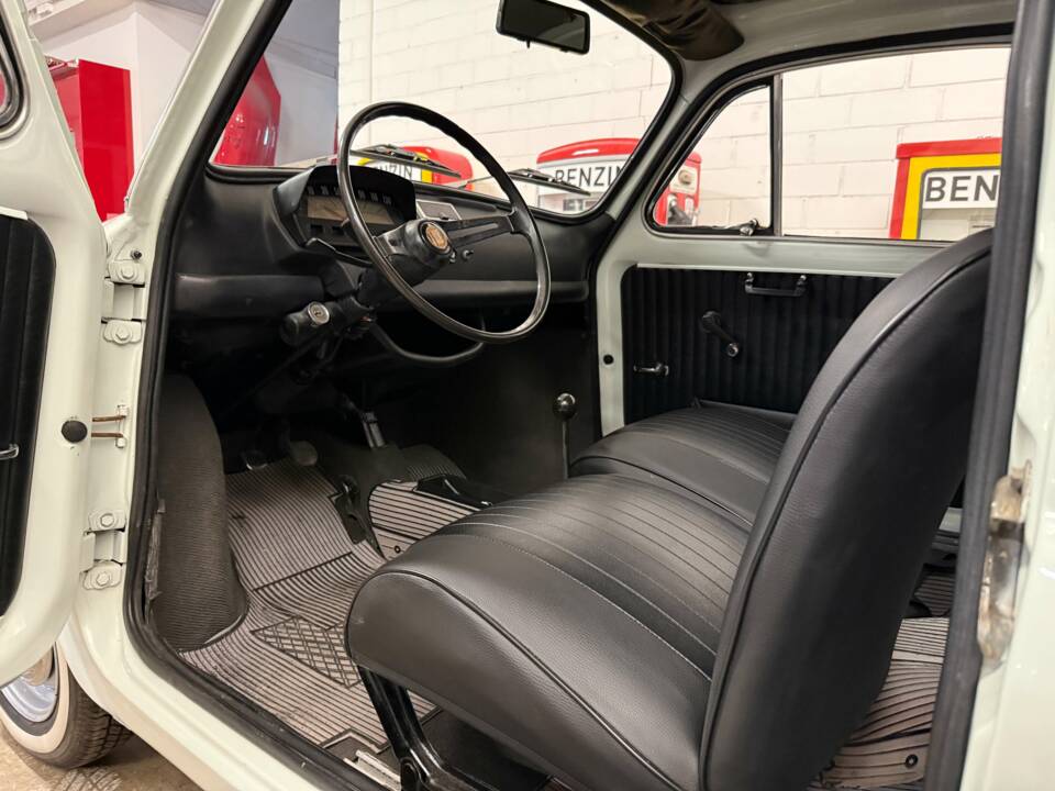 Image 8/19 de FIAT 500 L (2012)