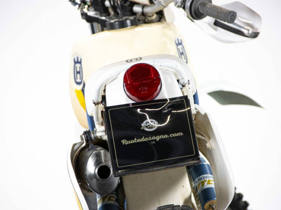 Image 9/50 of Husqvarna WR 250 (1985)