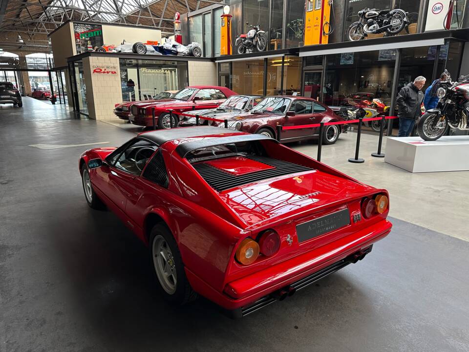 Image 12/22 of Ferrari 328 GTS (1987)