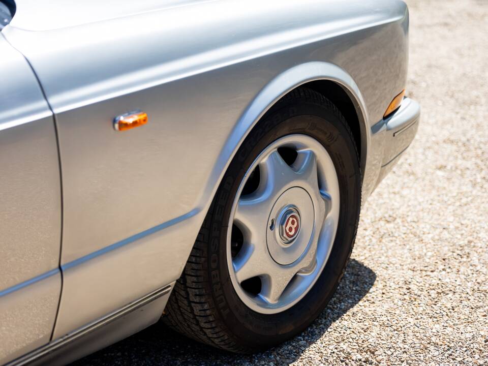 Image 30/50 of Bentley Continental R (1997)