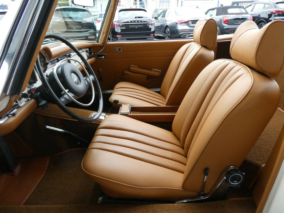 Bild 10/30 von Mercedes-Benz 280 SL (1970)