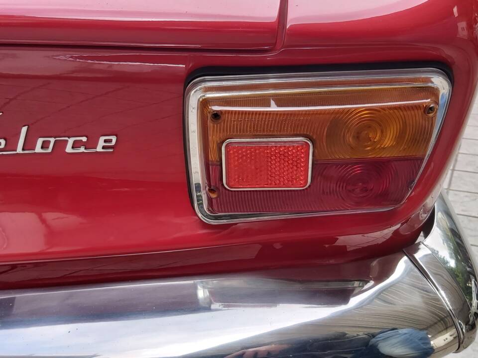 Afbeelding 11/53 van Alfa Romeo Giulia 1600 Sprint GT Veloce (1967)