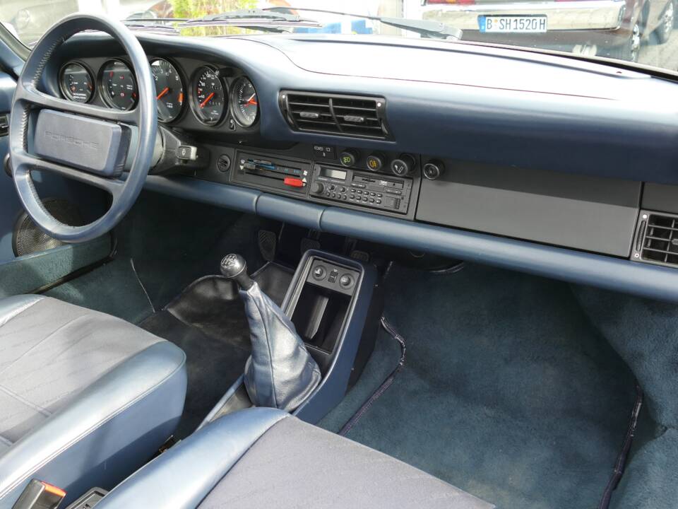 Afbeelding 17/19 van Porsche 911 Carrera 3.2 (1986)