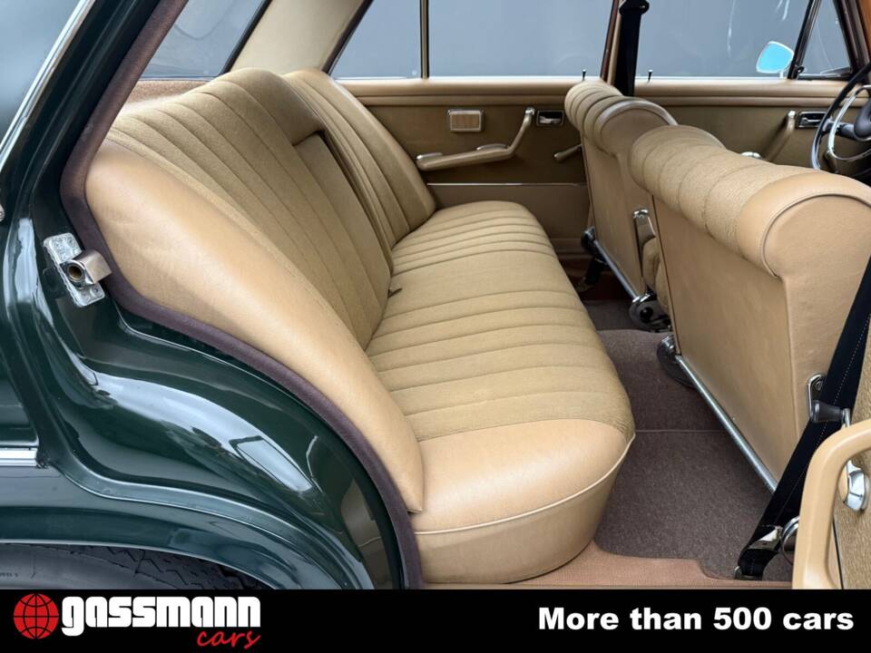 Image 15/15 of Mercedes-Benz 250 SE (1967)