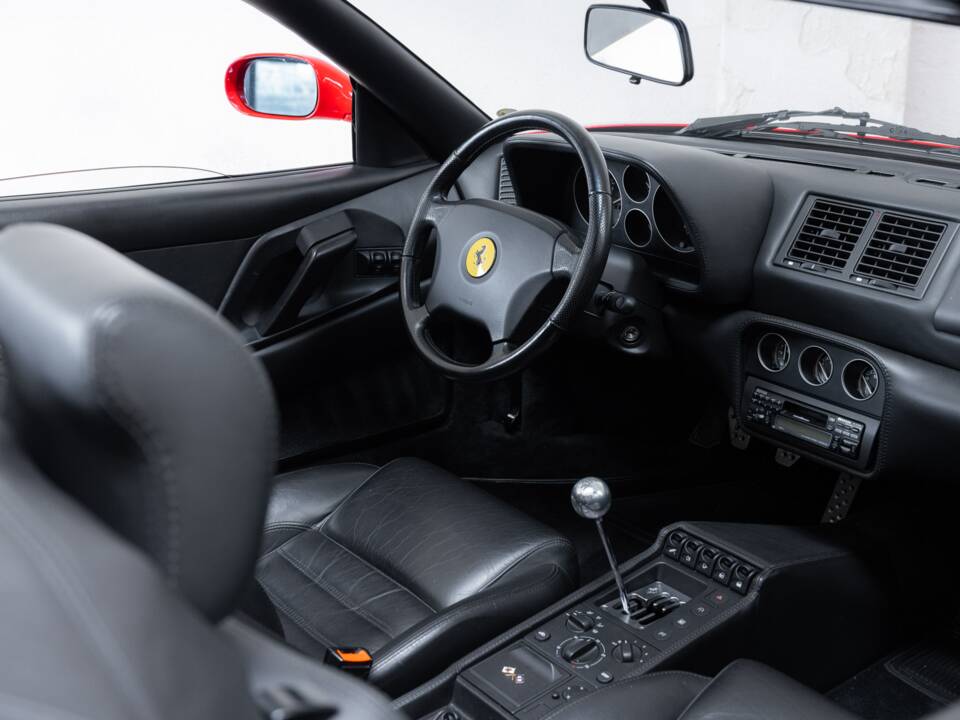 Image 10/50 of Ferrari F 355 Spider (1999)