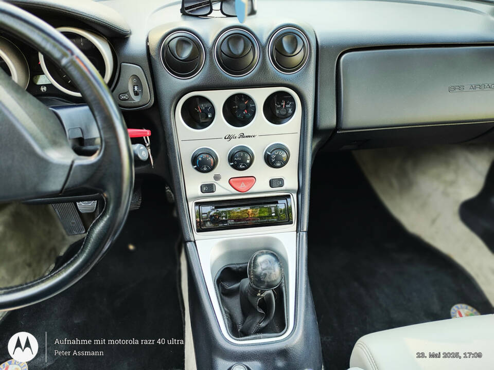 Bild 43/68 von Alfa Romeo Spider 2.0 Twin Spark 16V (2001)