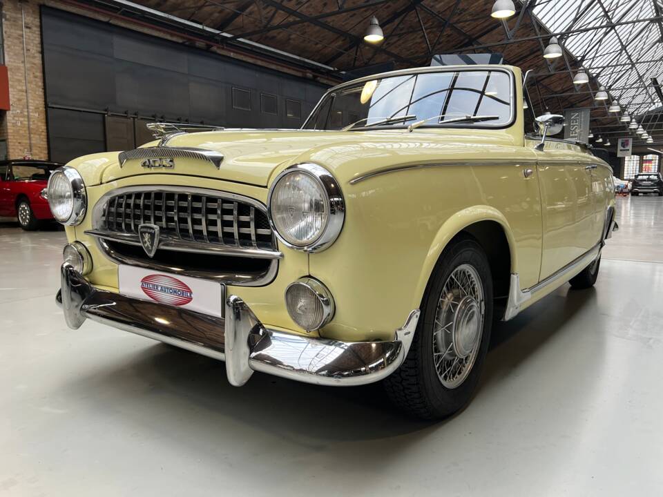 Bild 3/31 von Peugeot 403 Cabriolet (1957)