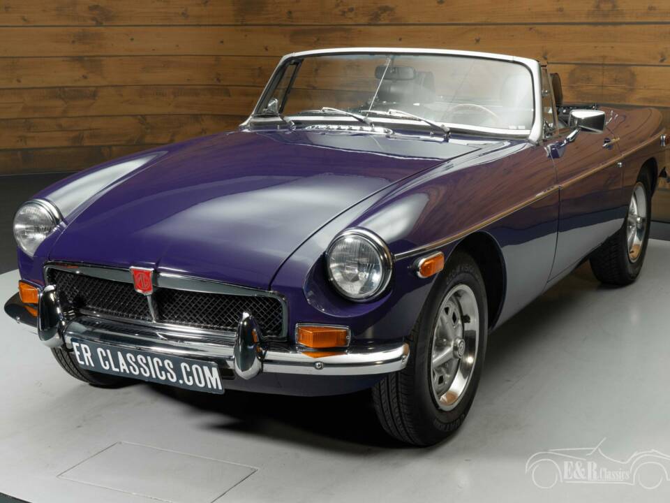 Image 5/8 de MG MGB (1974)