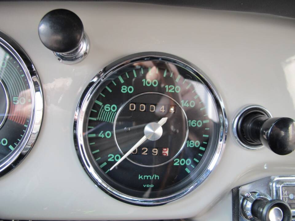 Image 68/100 of Porsche 356 B 1600 Super (1961)