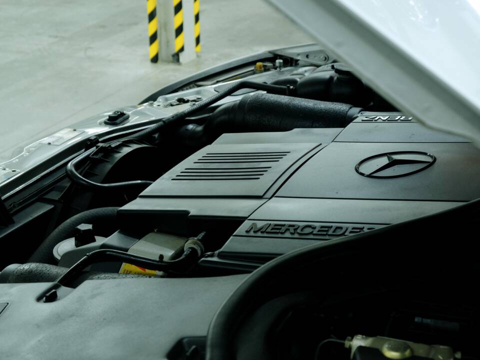 Bild 22/50 von Mercedes-Benz S 500 Coupé (1993)