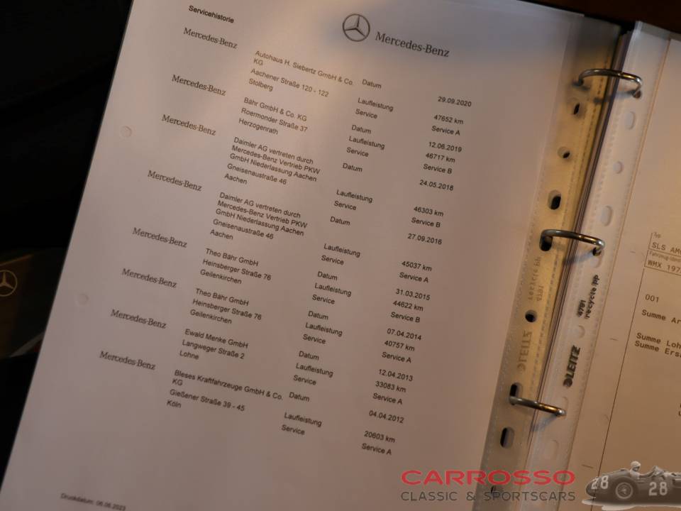Image 23/50 of Mercedes-Benz SLS AMG (2011)