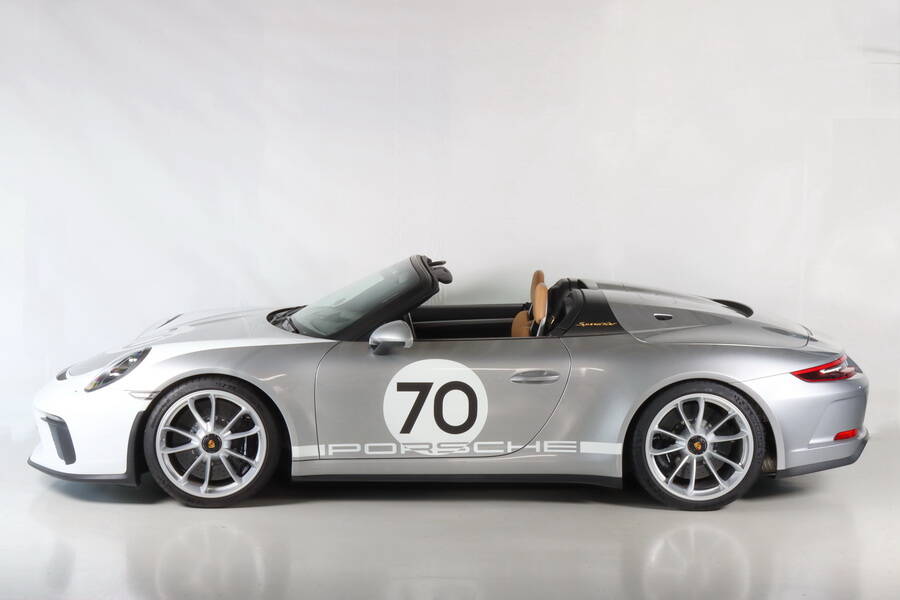 Image 6/20 of Porsche 911 Speedster (2019)