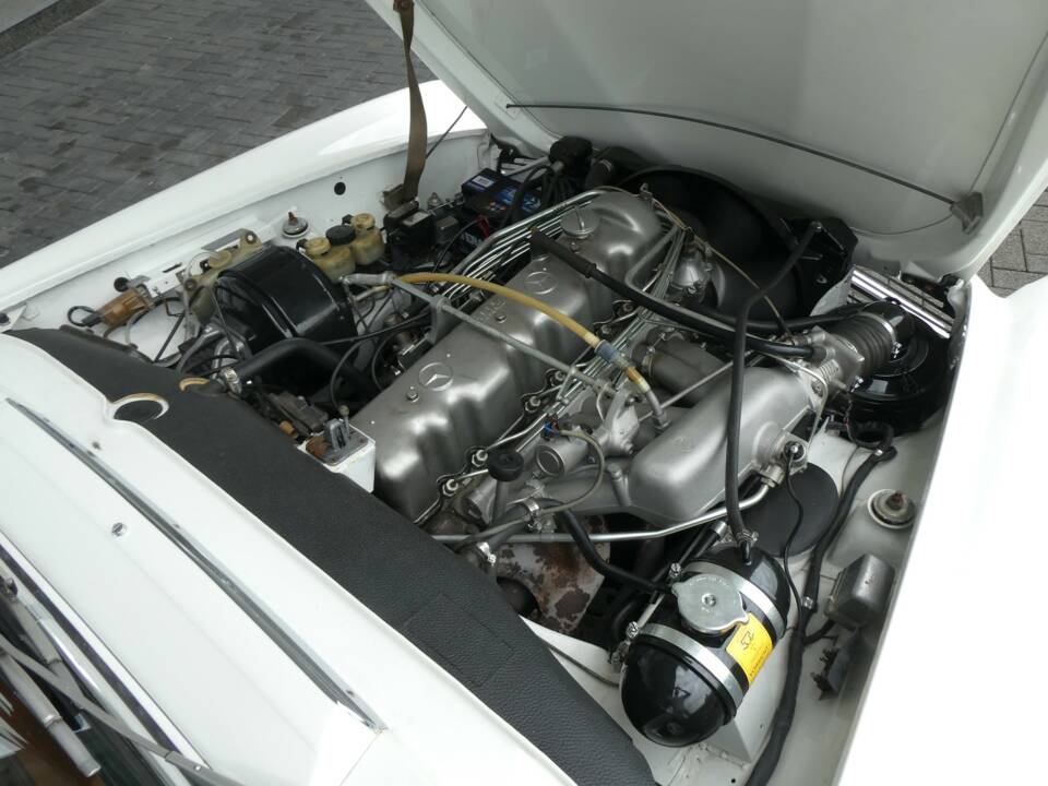Immagine 16/20 di Mercedes-Benz 280 SL (1970)
