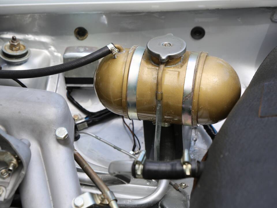 Image 33/37 of Mercedes-Benz 280 SL (1969)