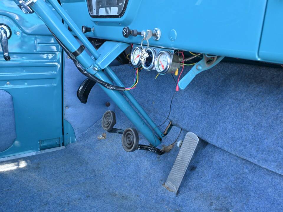 Image 29/50 de Ford F-100 (1954)