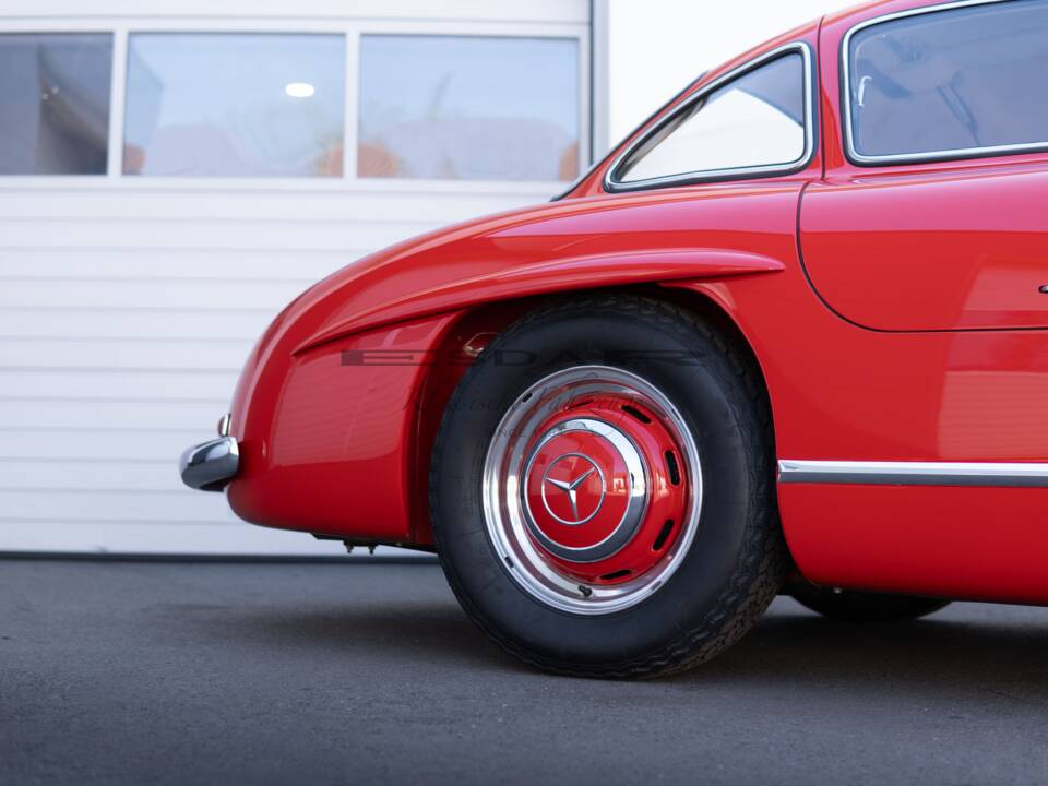 Image 17/49 of Mercedes-Benz 300 SL "Gullwing" (1955)