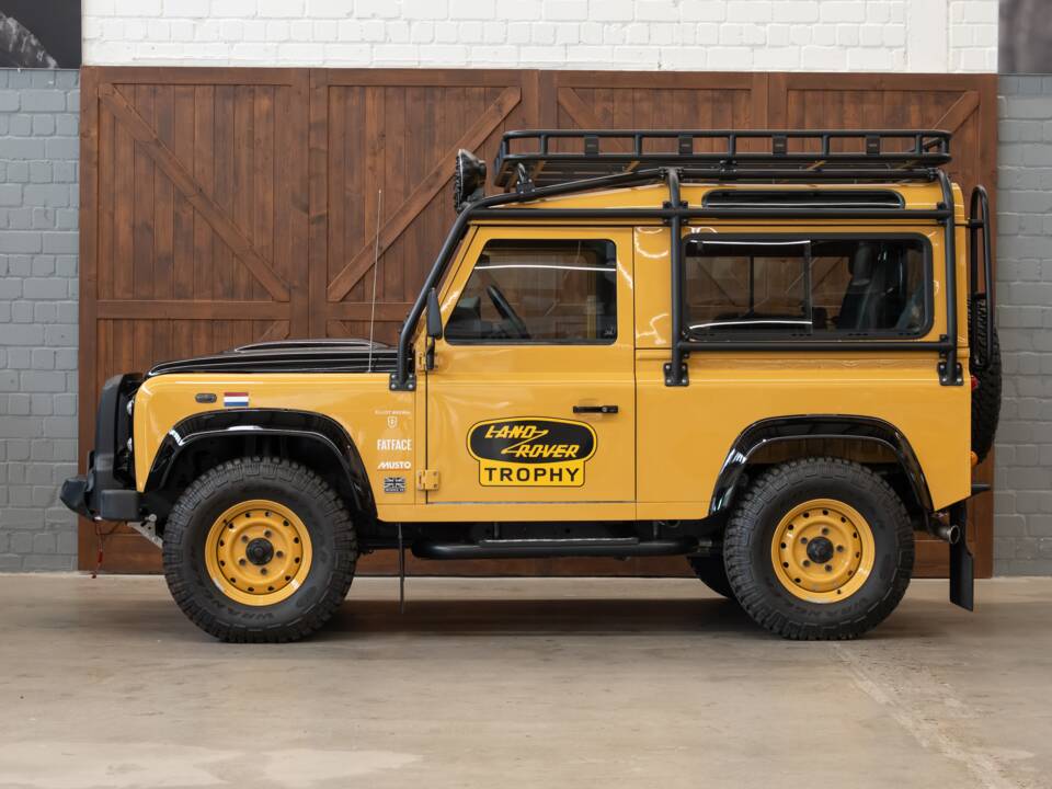Image 5/47 of Land Rover Defender 90 Works V8 (2013)