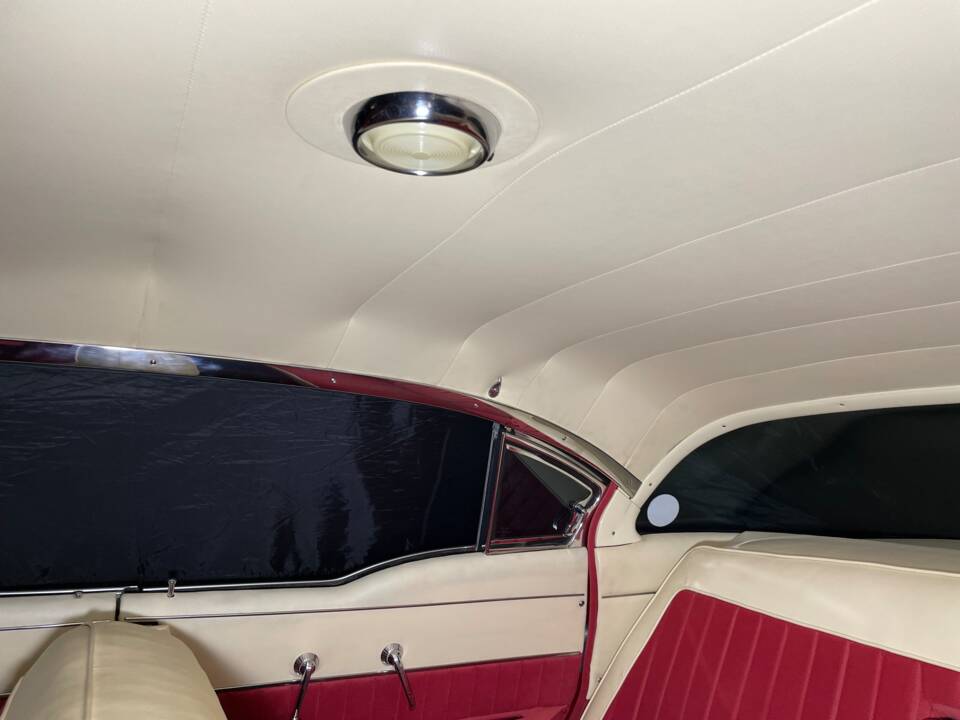 Immagine 21/29 di Buick 50 Super Riviera Hardtop (1958)