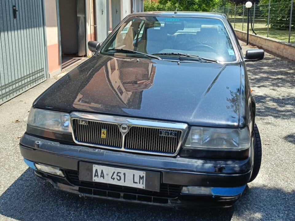 Bild 3/8 von Lancia Thema I.E. Turbo 16V (1994)