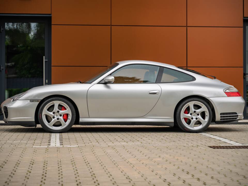 Afbeelding 54/73 van Porsche 911 Carrera 4S (2002)