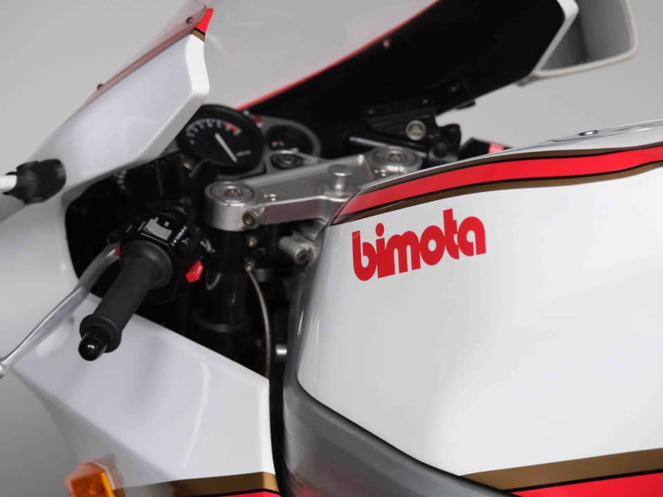 Image 72/95 of Bimota YB6 (1990)
