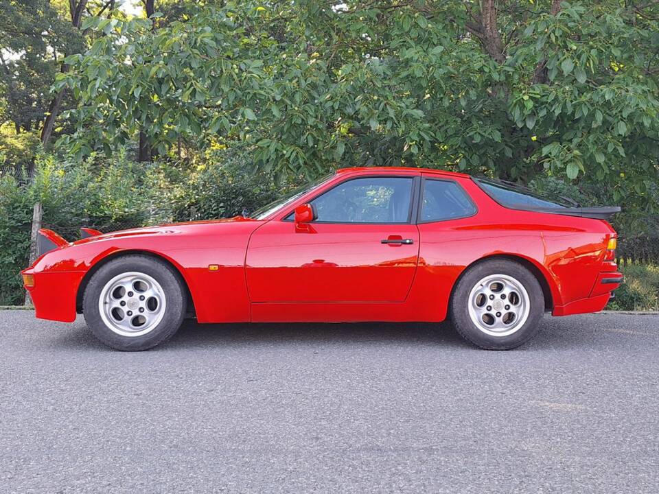 Bild 7/8 von Porsche 944 (1986)