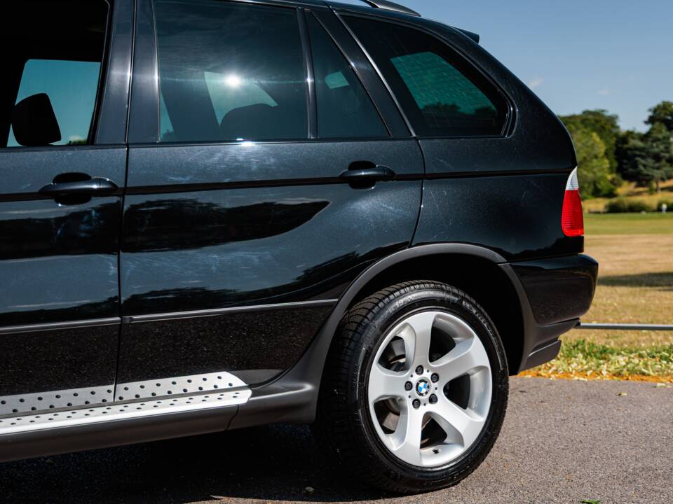 Immagine 23/31 di BMW X5 3.0i (2004)