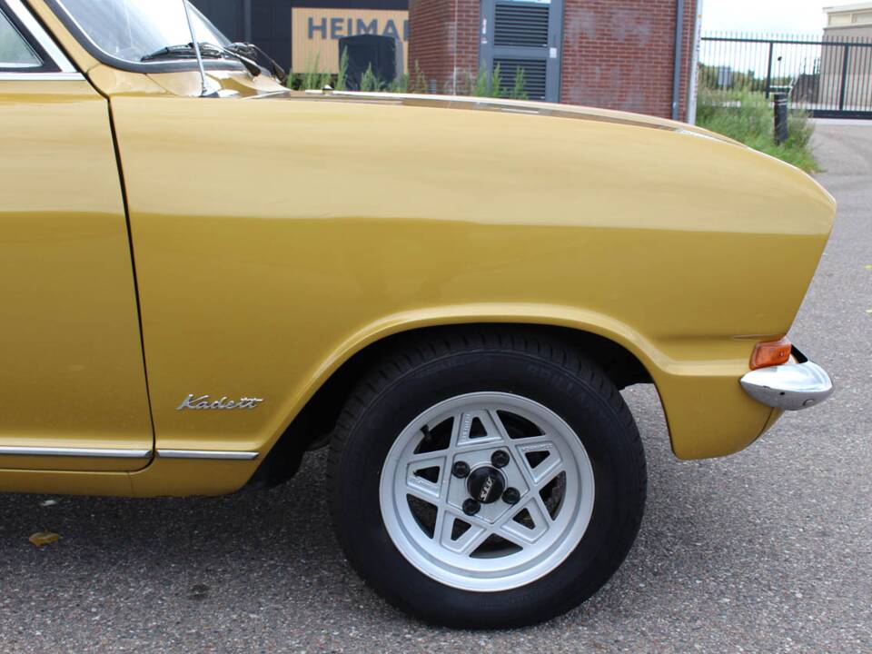 Immagine 14/38 di Opel Kadett 1,2 S (1971)