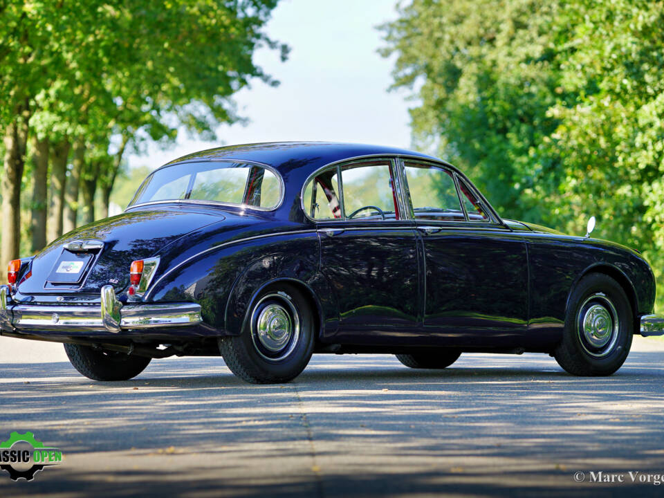 Image 39/46 of Jaguar Mk II 3.8 (1962)