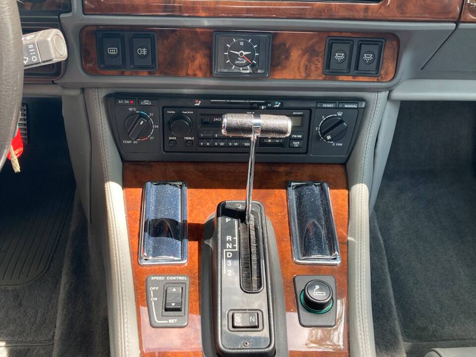 Bild 18/35 von Jaguar XJS 6.0 (1994)