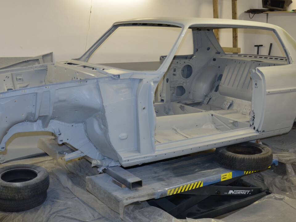 Image 8/9 of Mercedes-Benz 280 CE (1972)