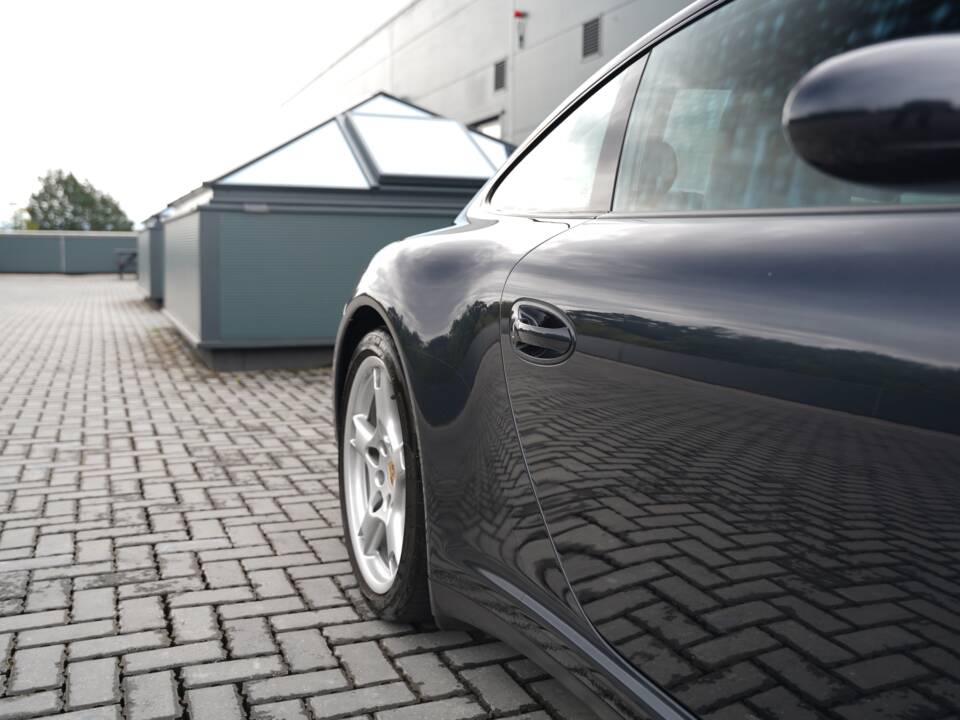 Bild 49/50 von Porsche 911 Carrera 4S (2007)