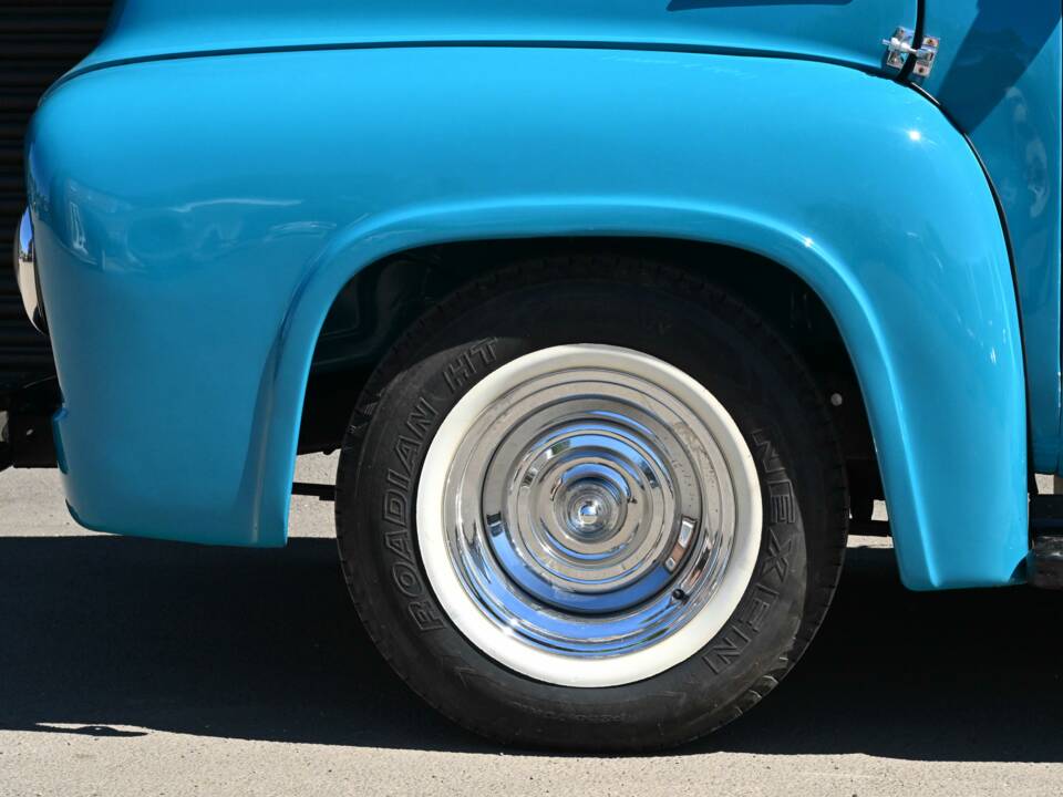 Image 22/50 de Ford F-100 (1954)